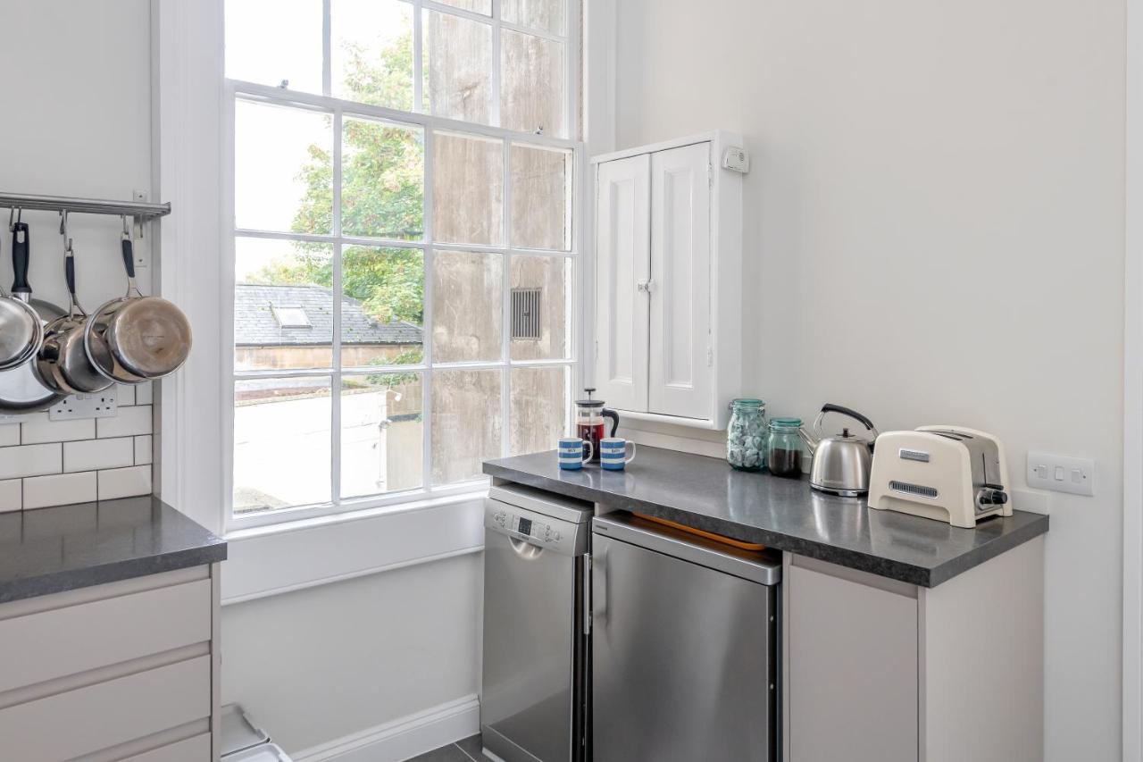 Spacious Maisonette With Parking - 10 Mins Walk From Bath Abbey - 2 Bed & 2 Bath Kültér fotó